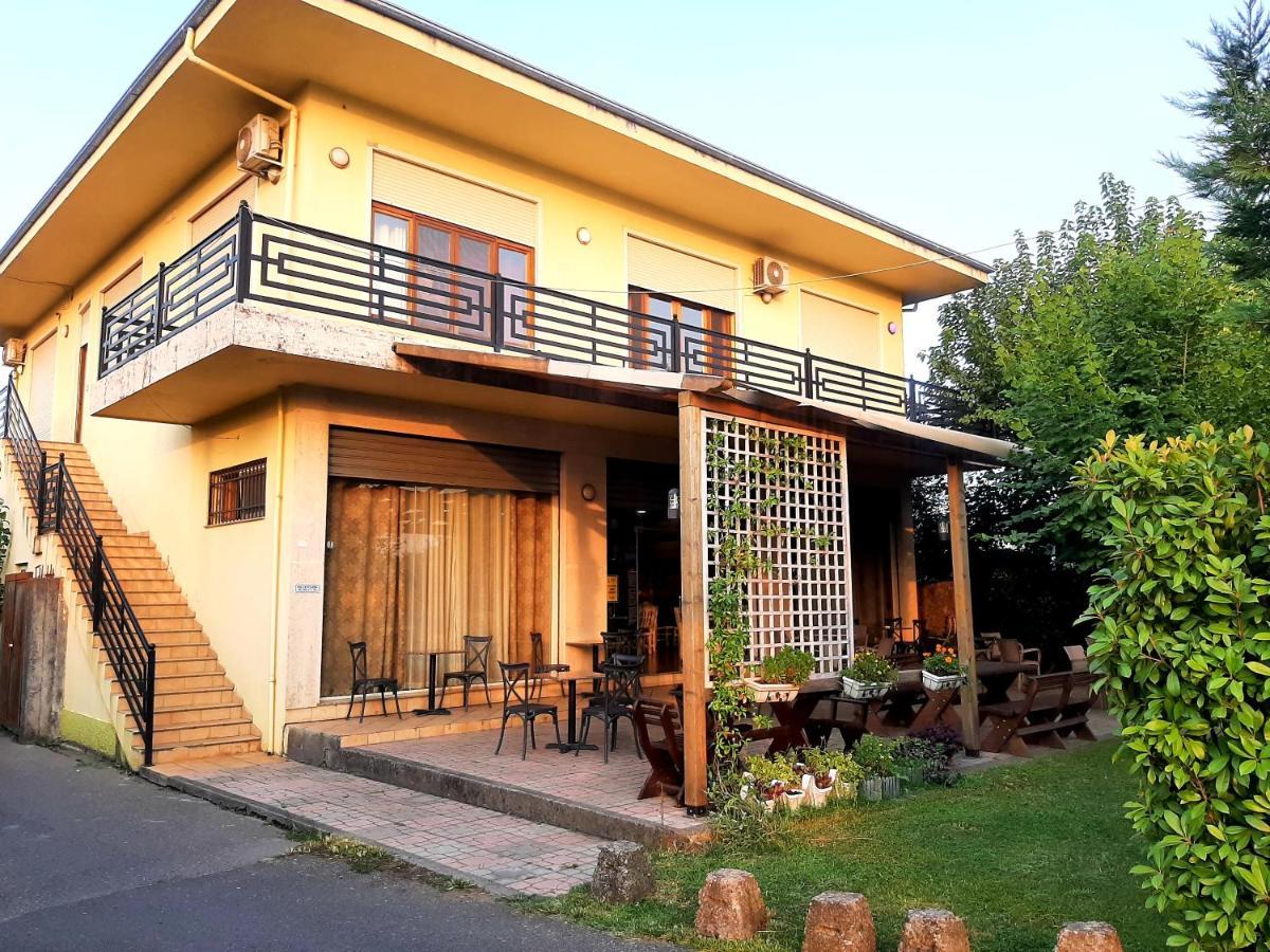 Hotel Vila Giorgio Shkodër Exteriér fotografie
