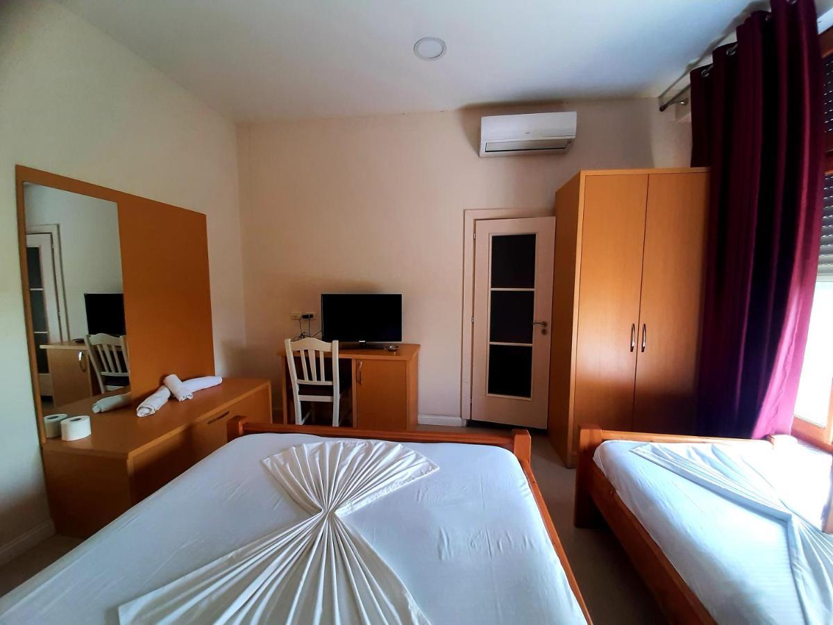 Hotel Vila Giorgio Shkodër Exteriér fotografie
